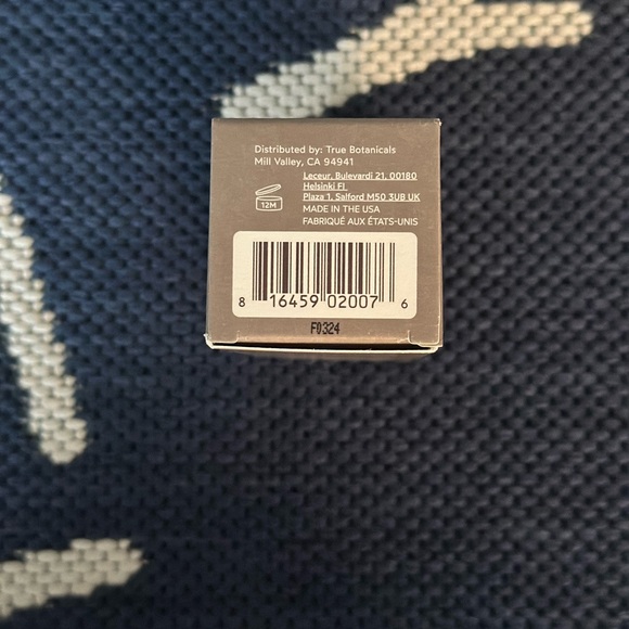 Pure Radiance Oil True Botanicals 1 fl oz 100% Fresh…Clear….Brand New MSRP $120 - Picture 4 of 5